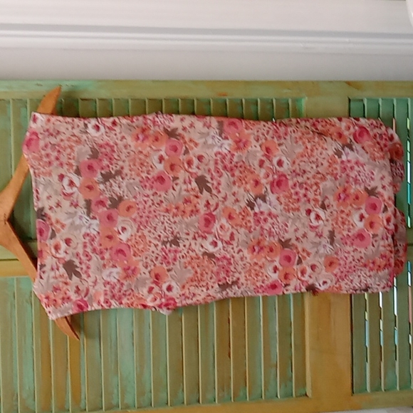 Tribal sleevless top - Picture 6 of 6